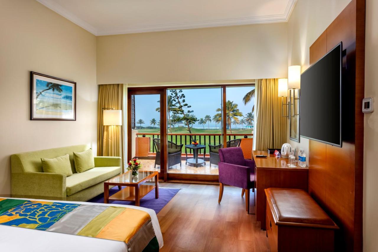 First Floor Ocean Front View Room