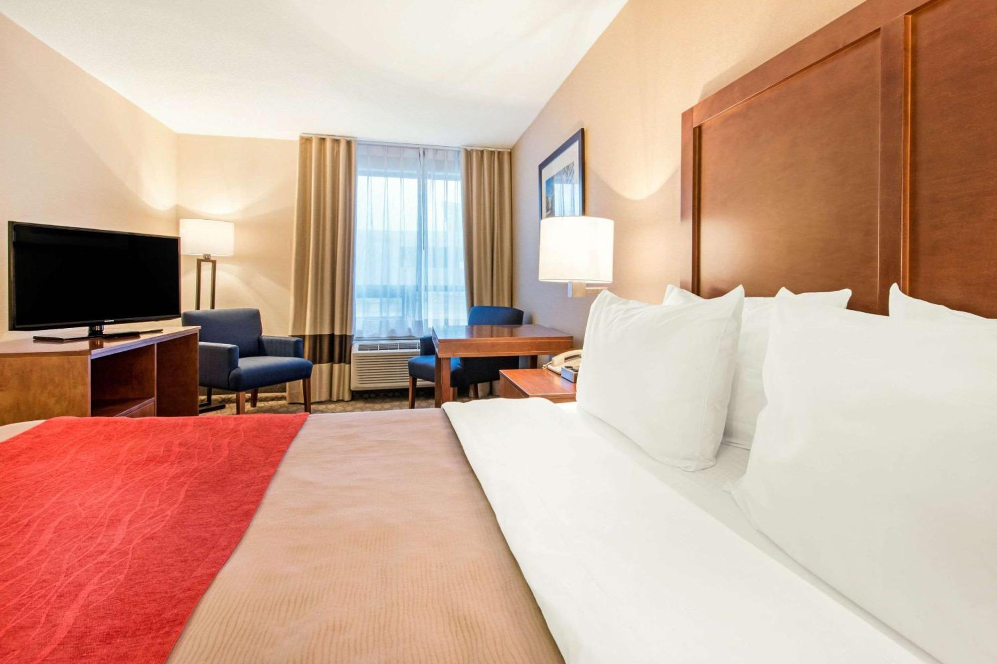 Queen Room River View