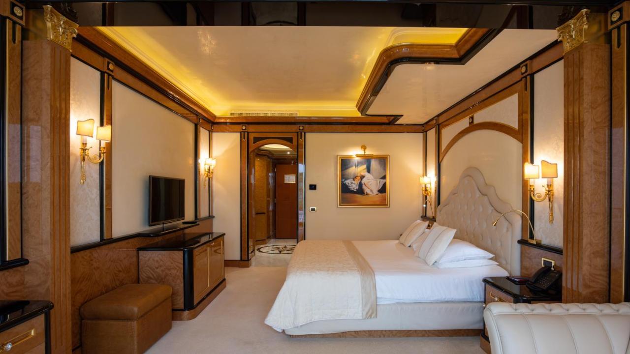 Suite Hot Tub