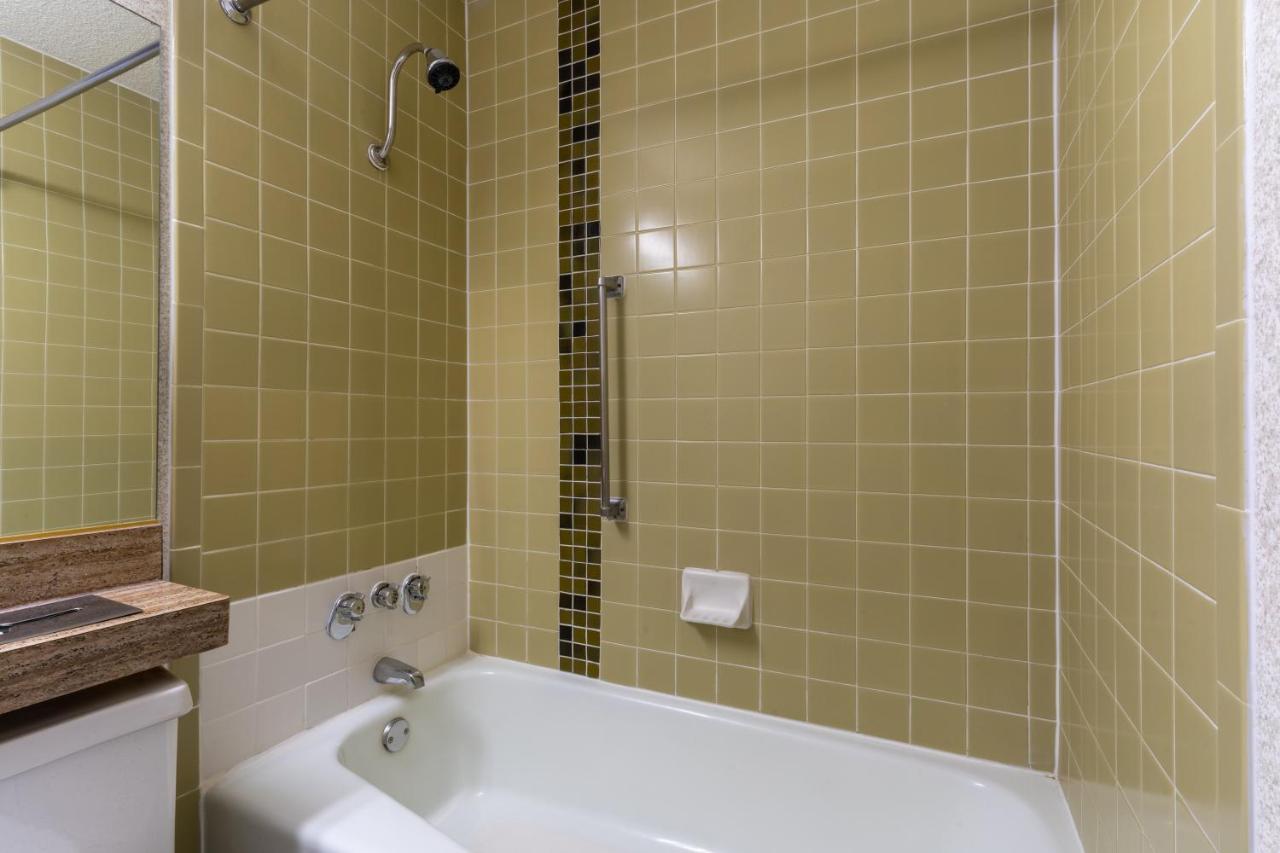 Habitación Doble Deluxe con 2 camas dobles - No fumadores