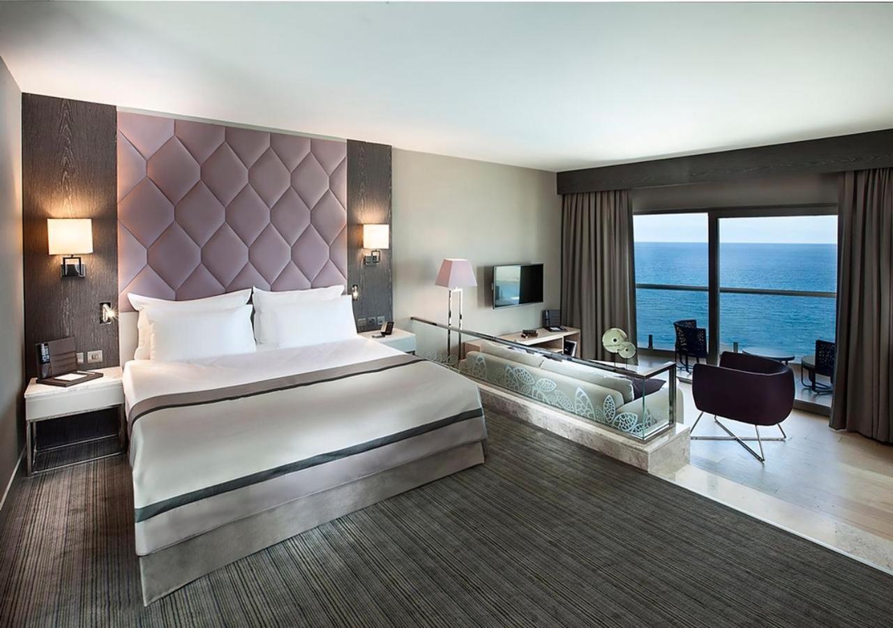 Deluxe King Room Sea View