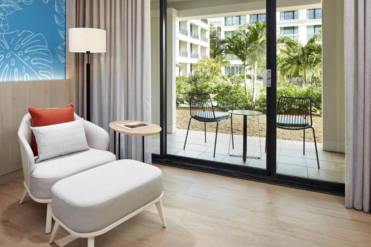 Quarto com Cama King-size, Vista do Jardim e Varanda