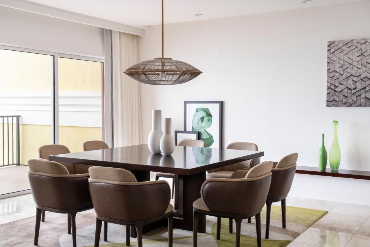 Ritz-Carlton Suite