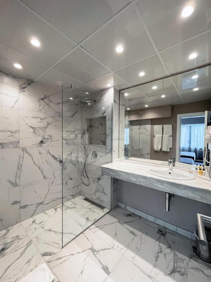 Deluxe Double or Twin Room Park View Wellness