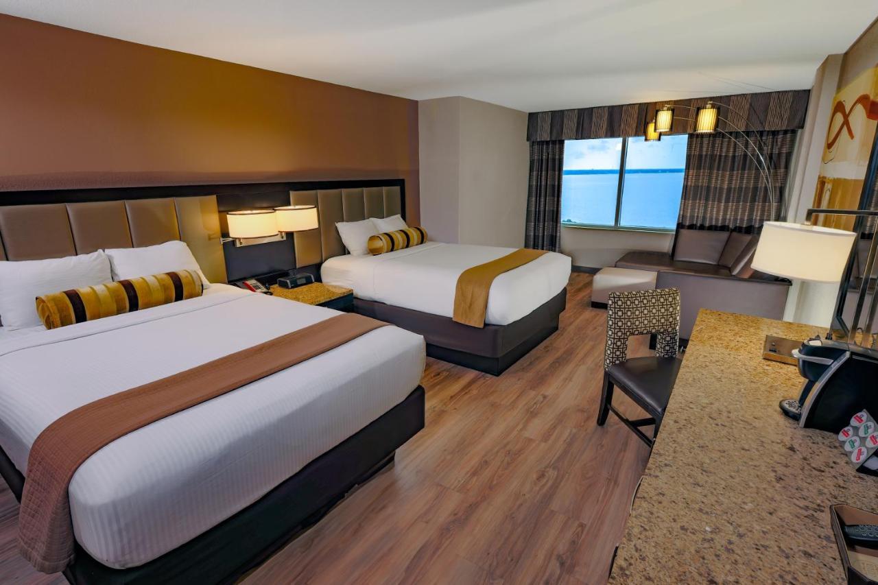 Luxury Room - 2 Queen Beds