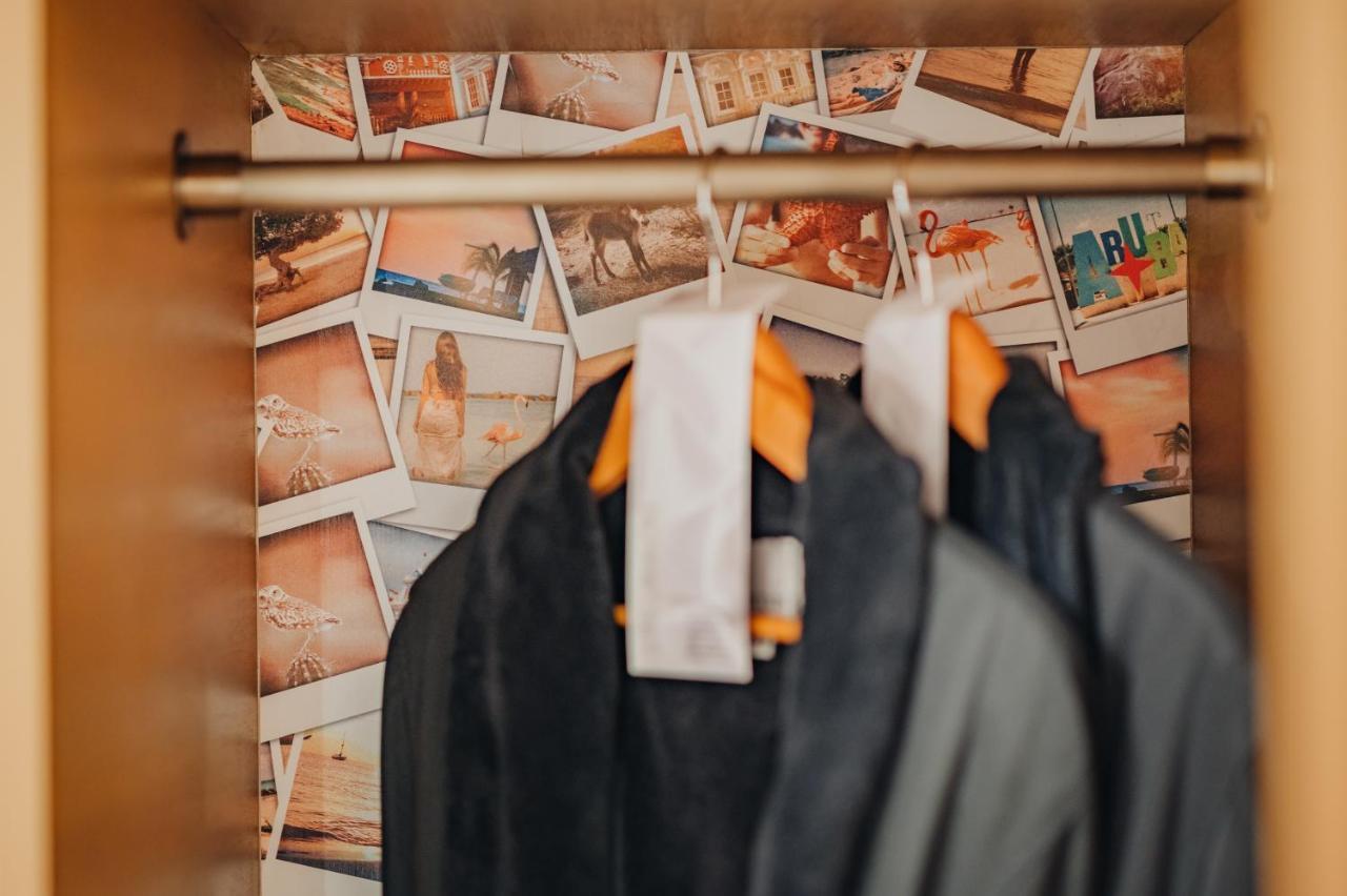 Ocean Suite King Bed Sofa