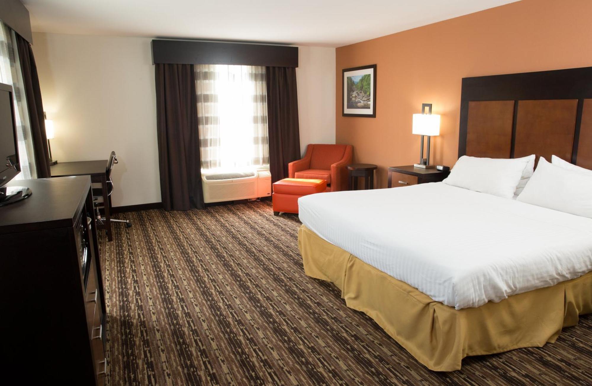 Standard King Room with Extra Space