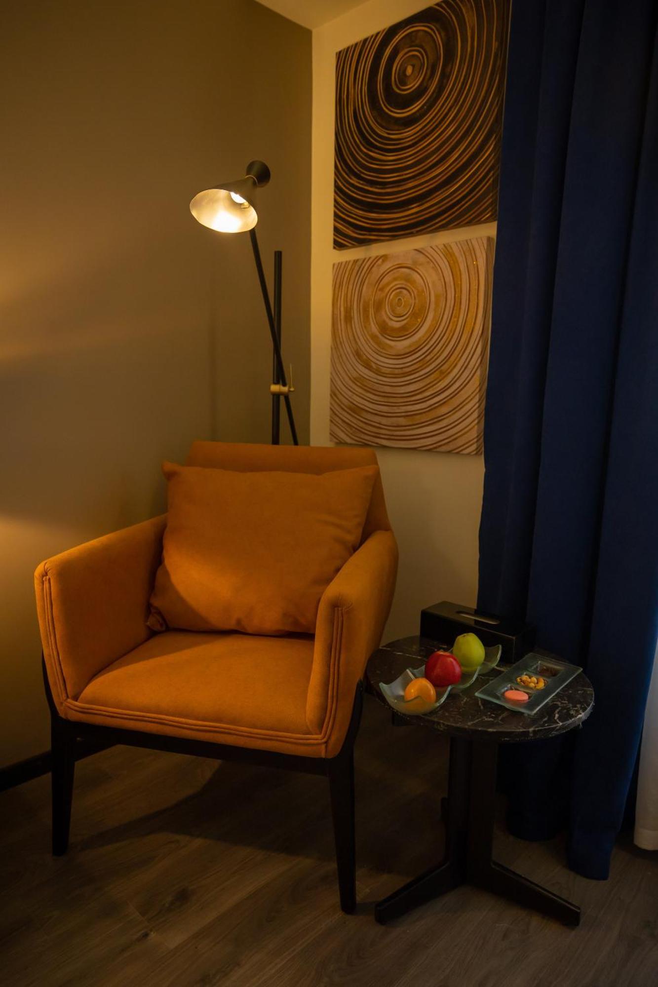 Premium King Room 24 or 7 Butler Lounge Access