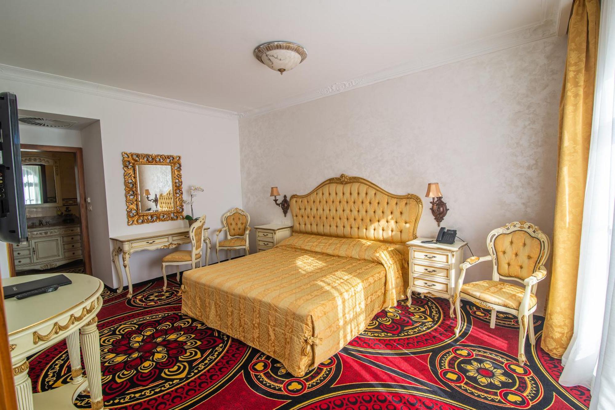Superior Suite