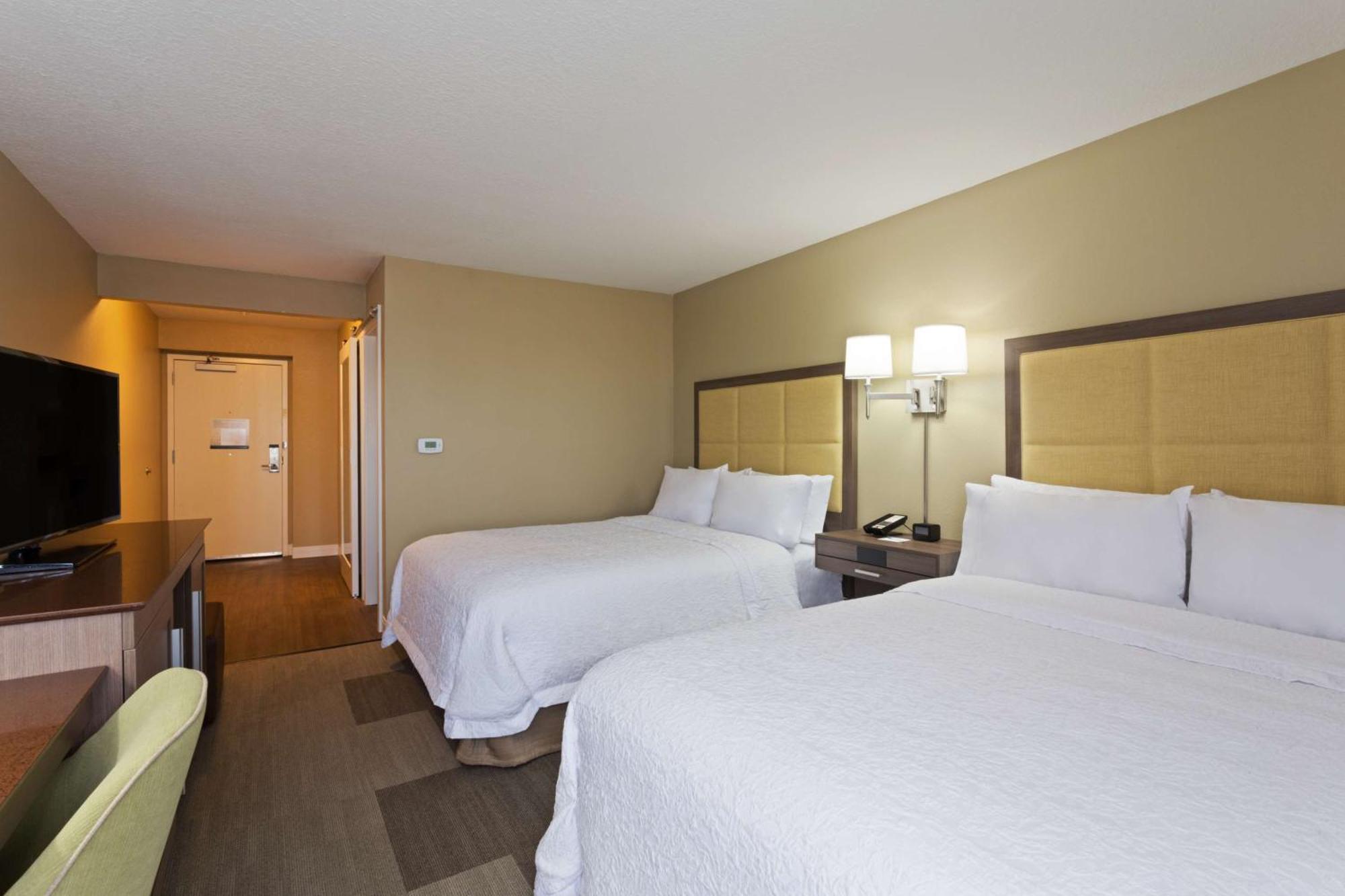 Queen Room with Two Queen Beds (4 Adults),1557412378:JPEG