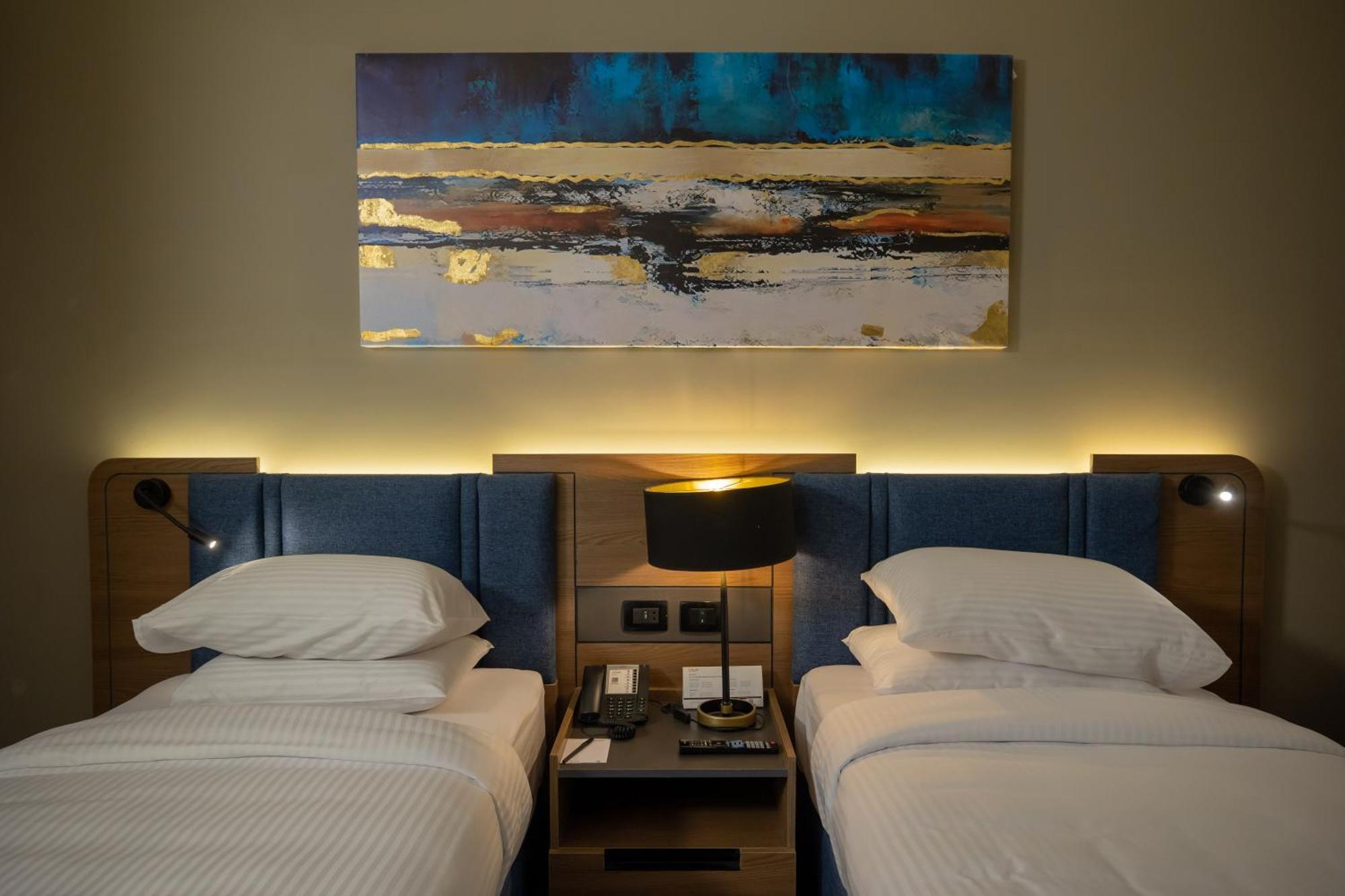 Premium Twin Room 24 or 7 Butler Lounge Access