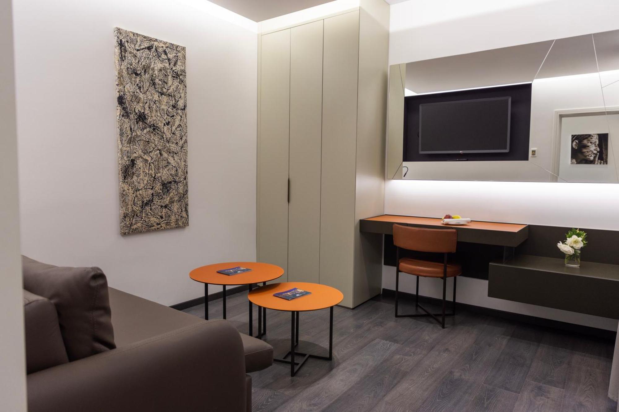 Junior Suite,1589671366:JPEG