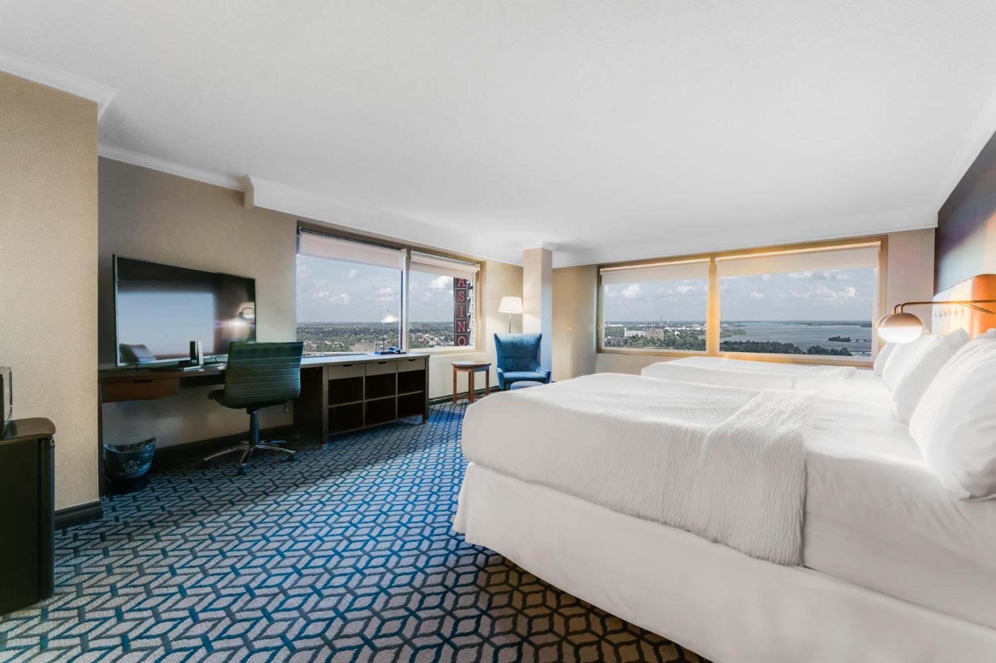 2 Queen Beds City View Upper Floor Non-Smoking