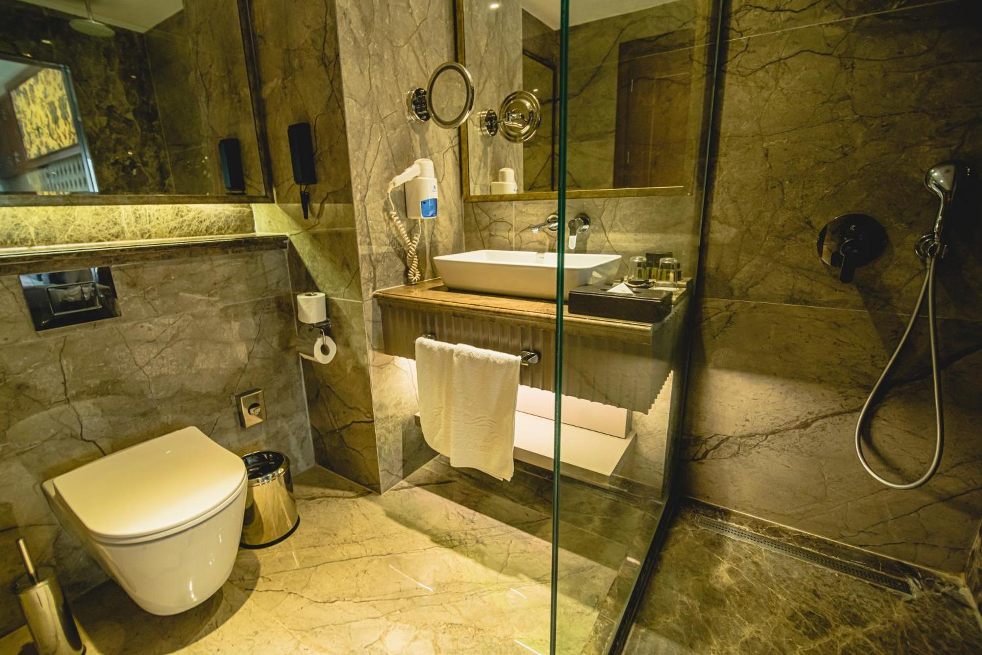 Double or Twin Room Sea View