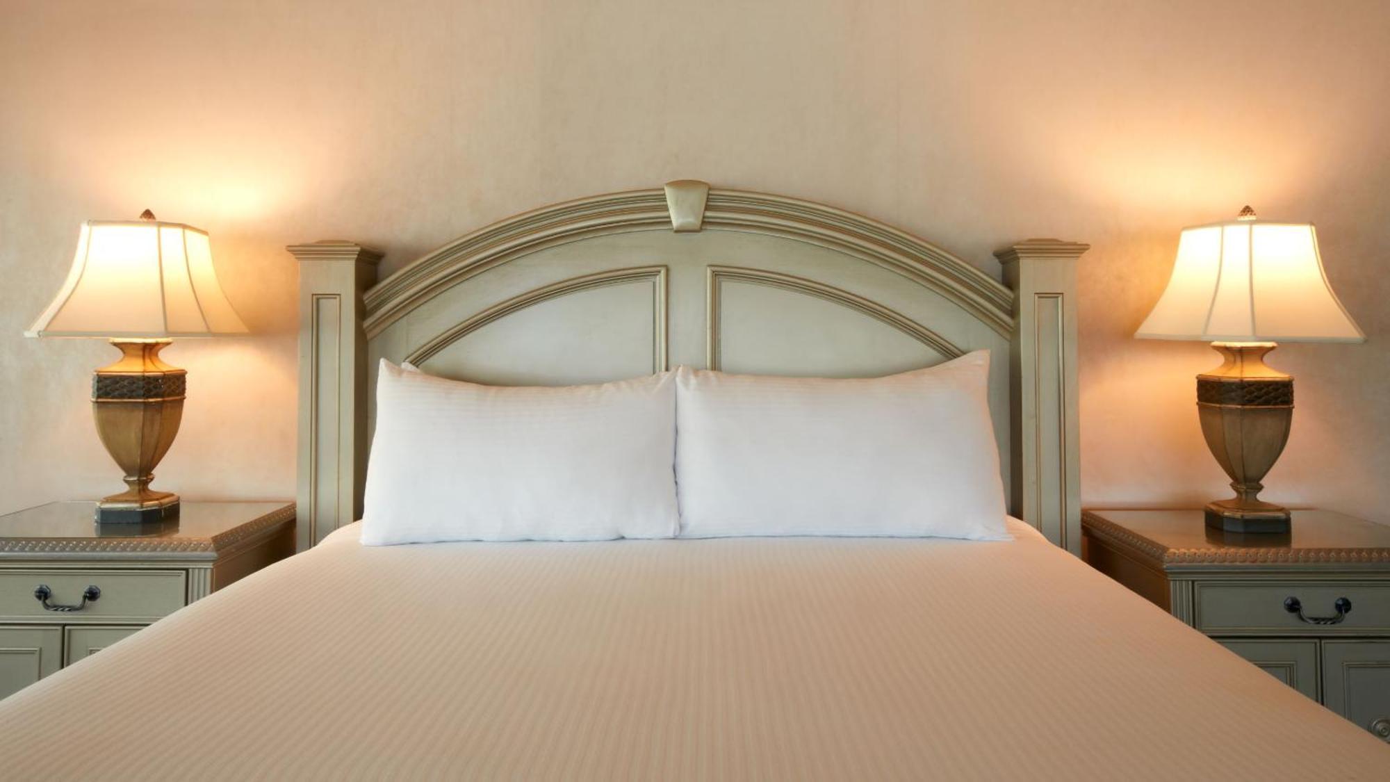 Suíte Petite com Cama King-size - Não Fumantes