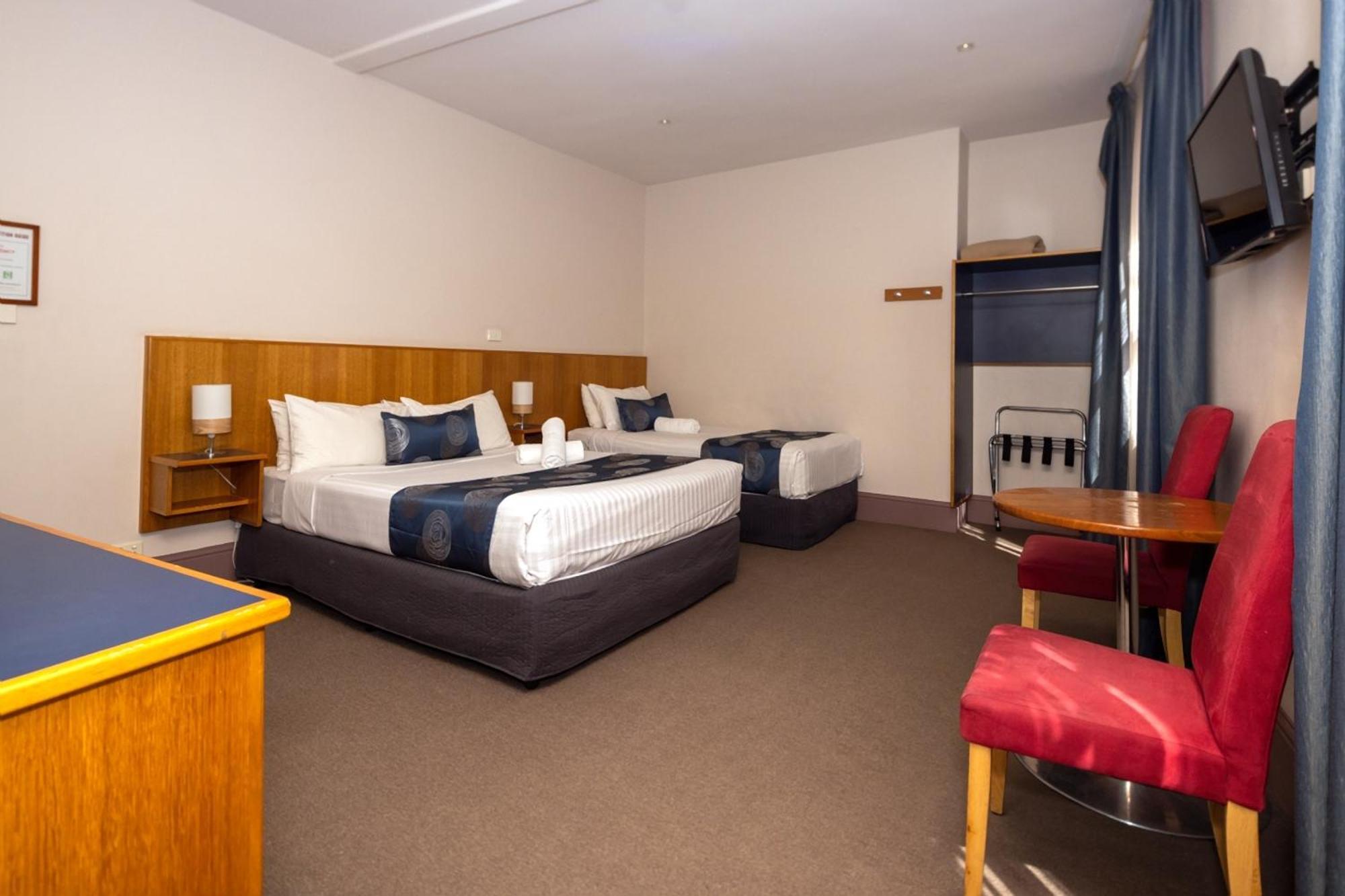 Twin Room,1605384320:JPEG