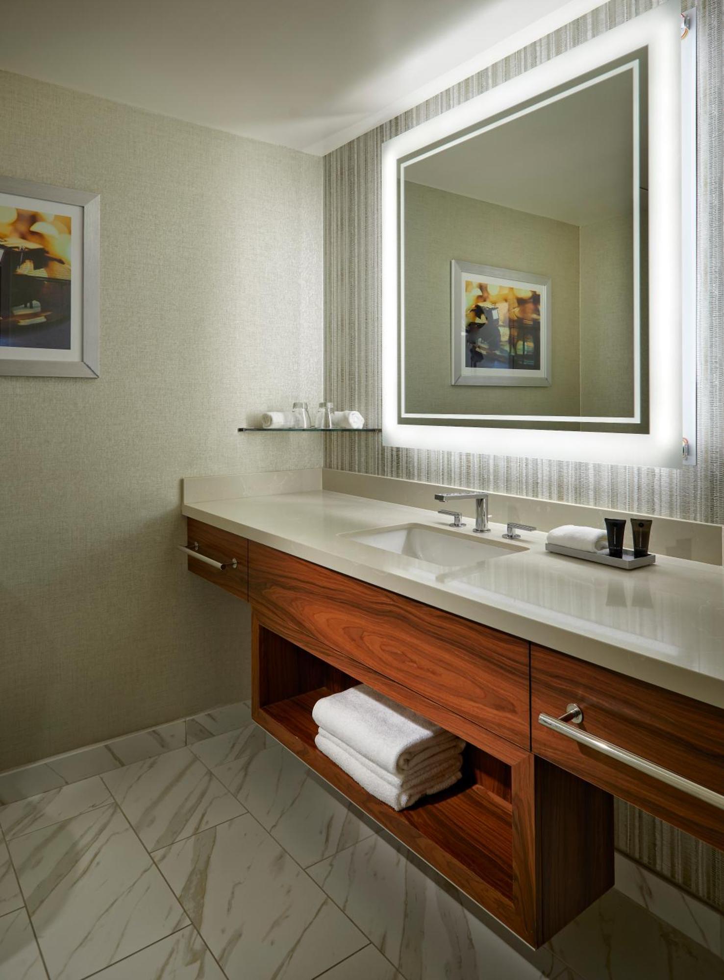 South Tower Ocean Deluxe King