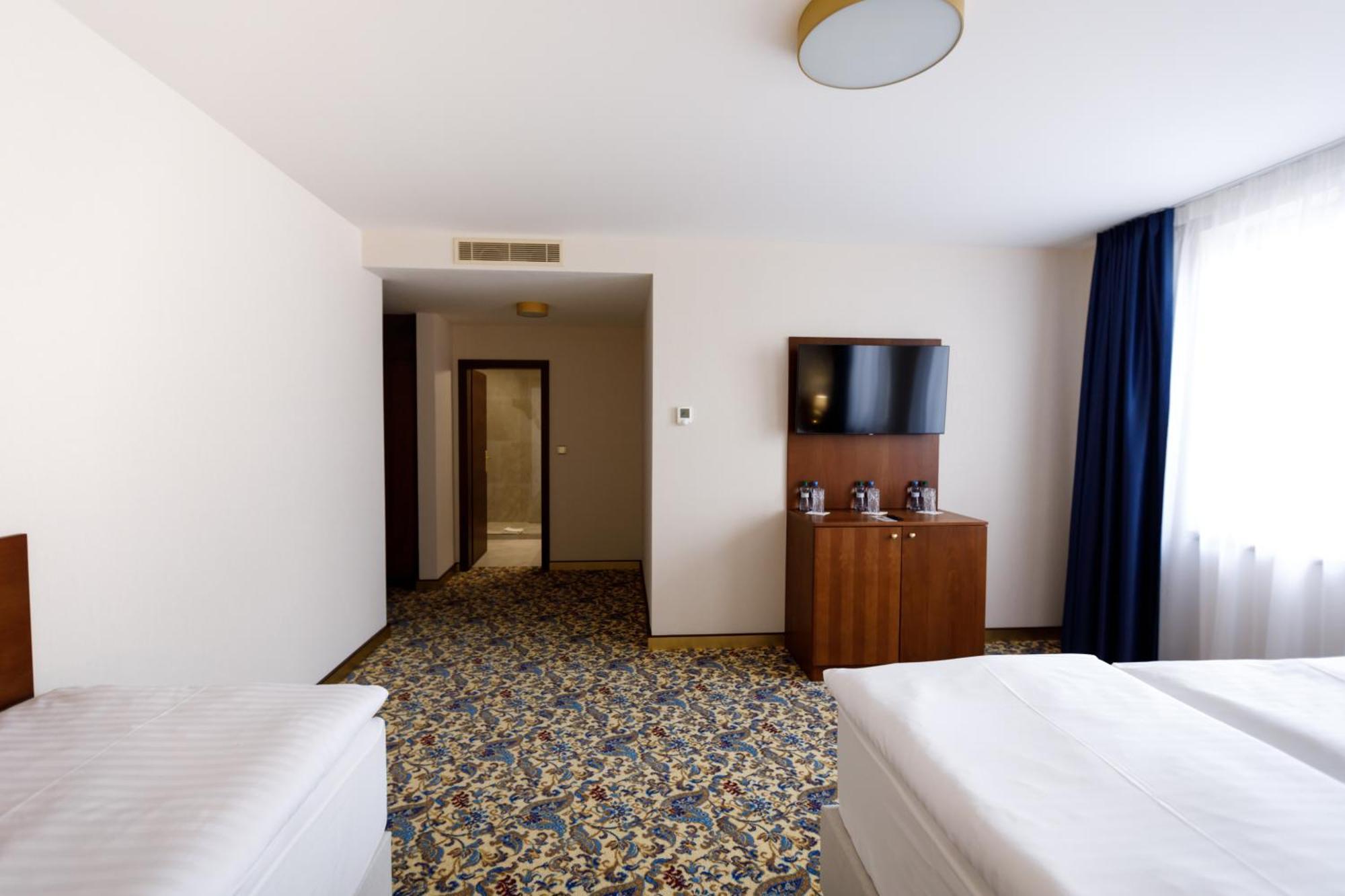 Luxury Triple Room