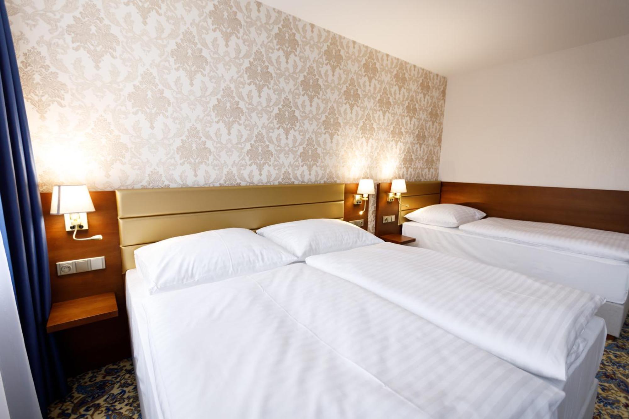 Luxury Triple Room