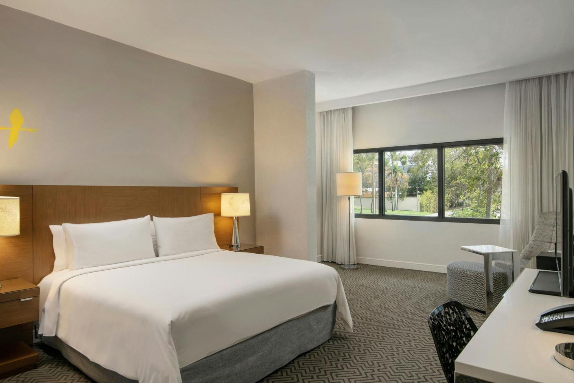 Executive One-Bedroom Suite Garden Building,1632245626:JPEG