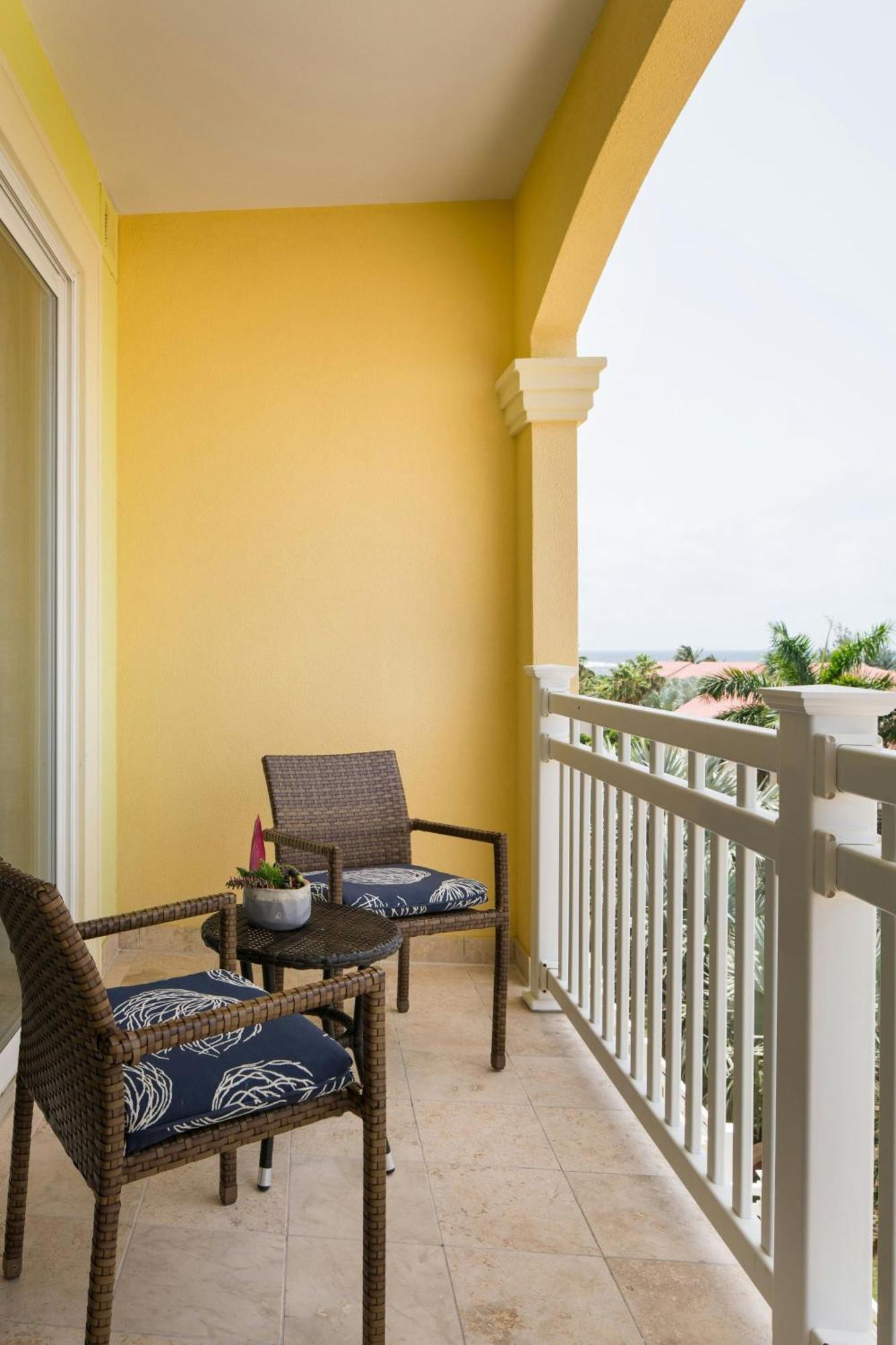 Guest room, Double, Pool view