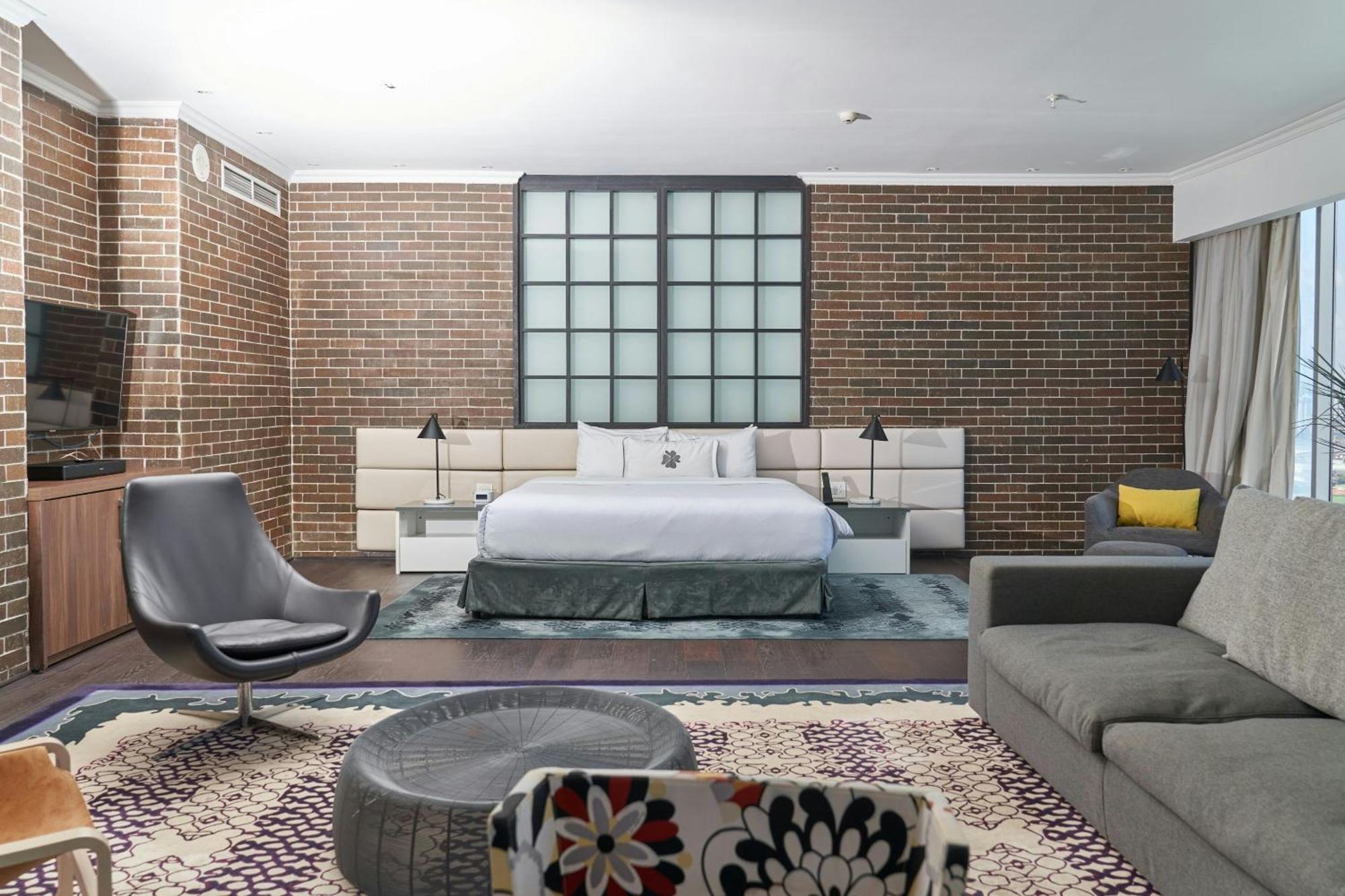 Loft Studio City View