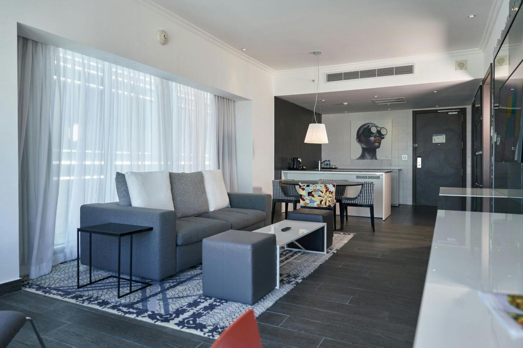 Two-Bedroom Suite City View