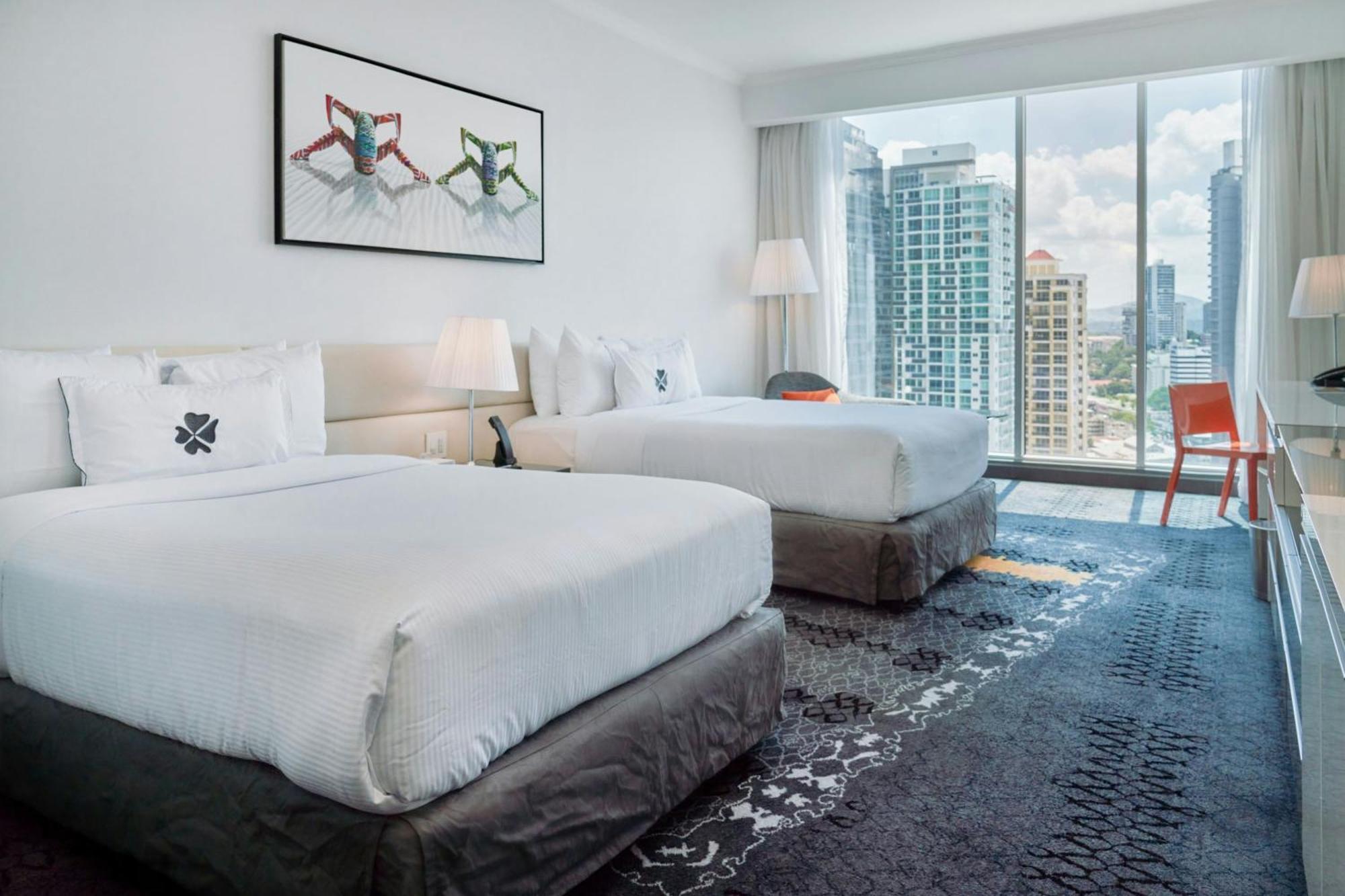 Deluxe 1 King City View Guest room 1 King City view