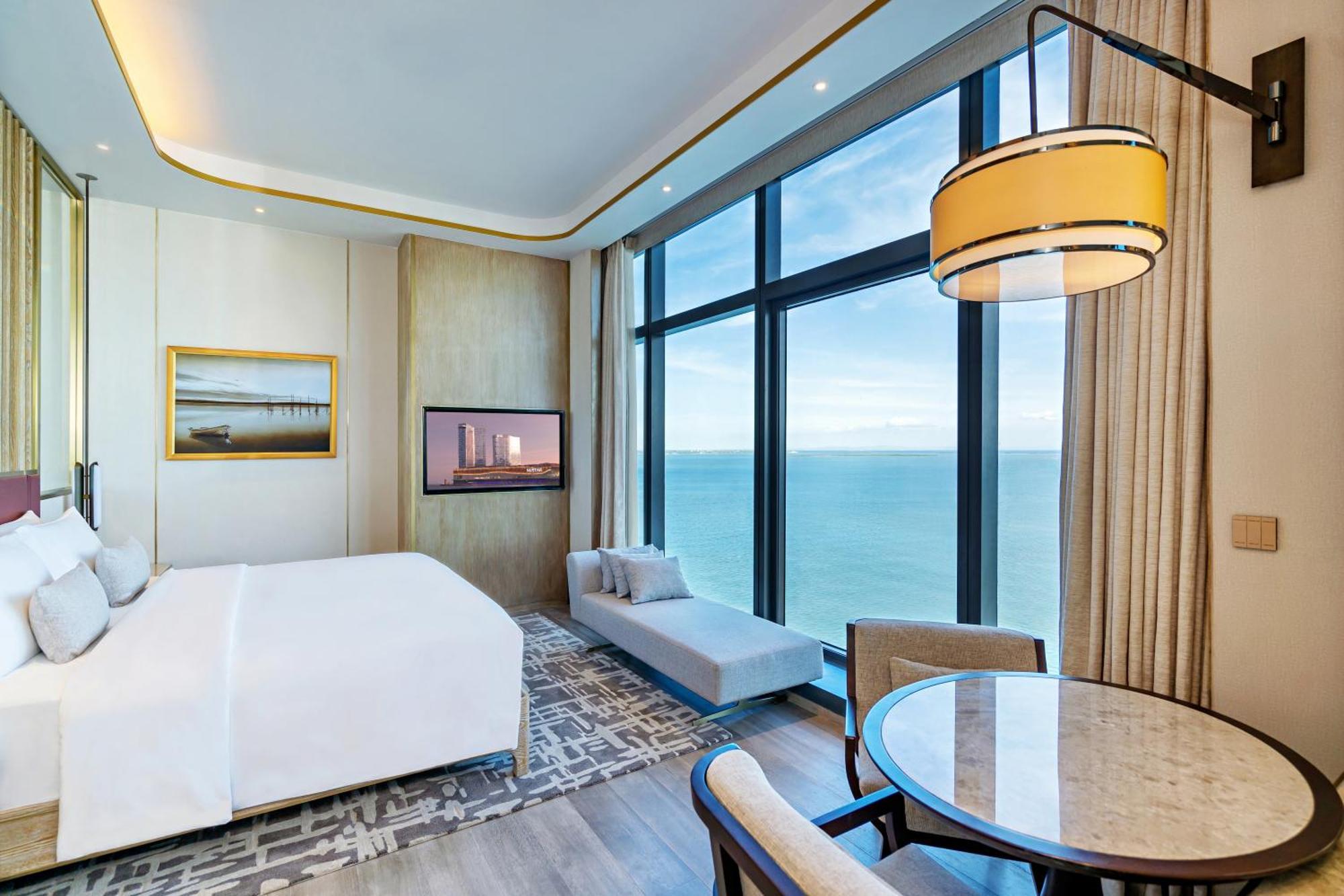 Signature Seaview King,1644970584:JPEG
