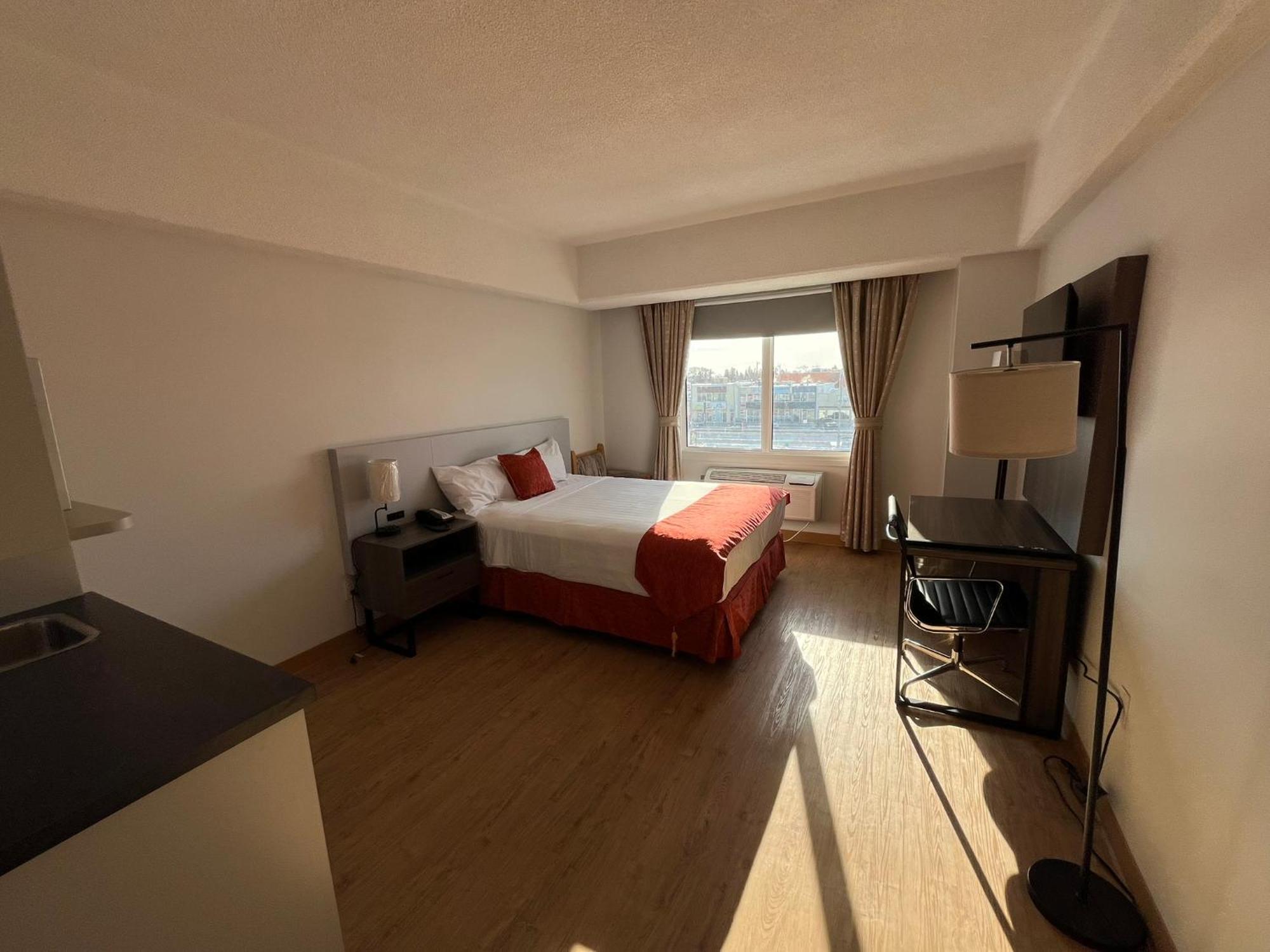 Queen Room