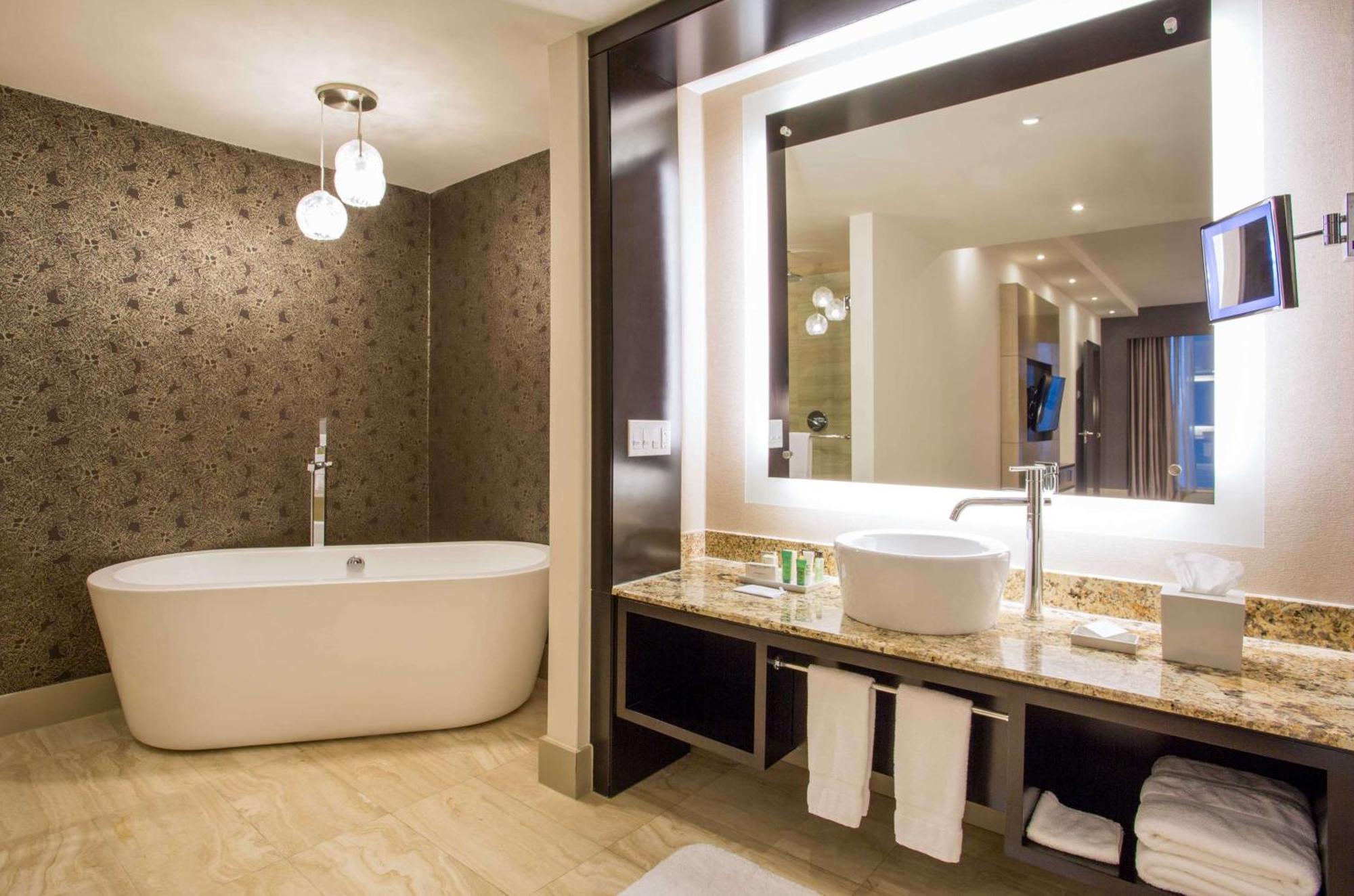 Master King Suite Ocean View
