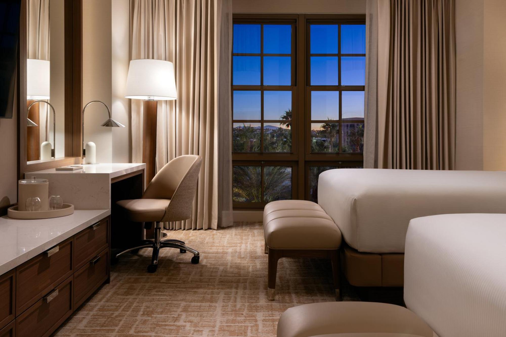 Resort Two Queen Newly Remodeled