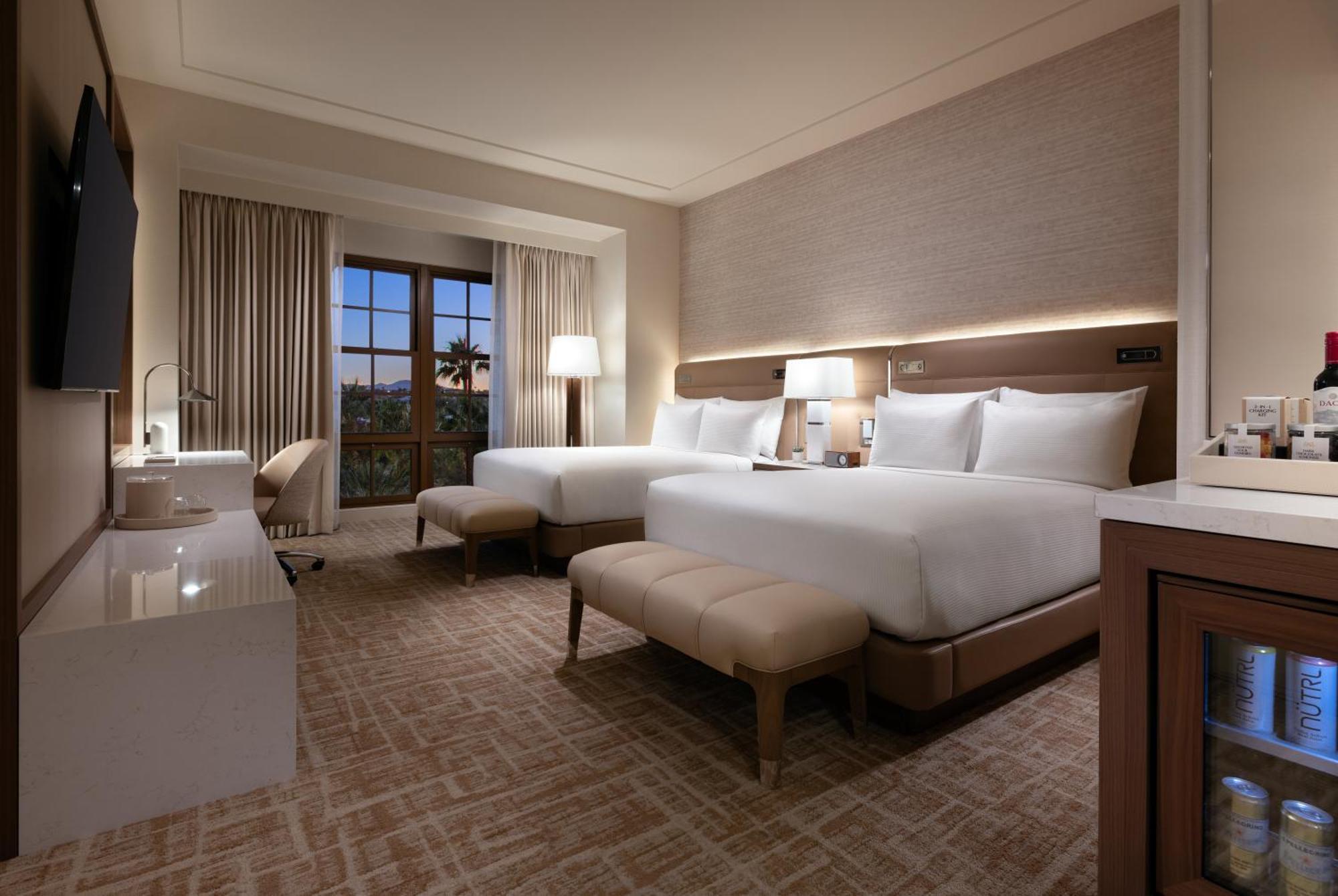 Resort Two Queen Newly Remodeled