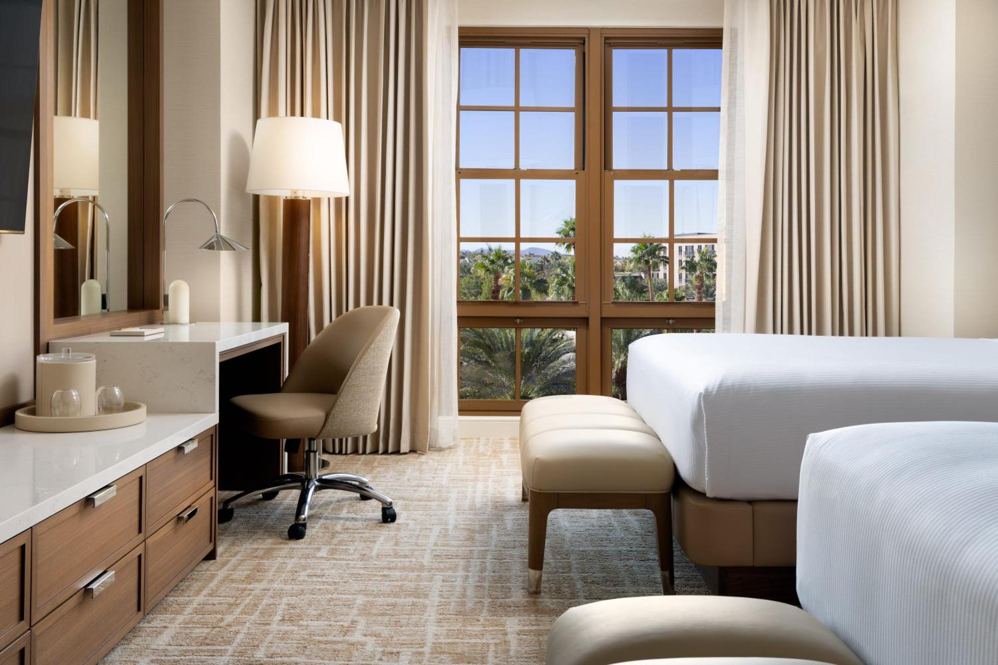 Resort Two Queen Newly Remodeled