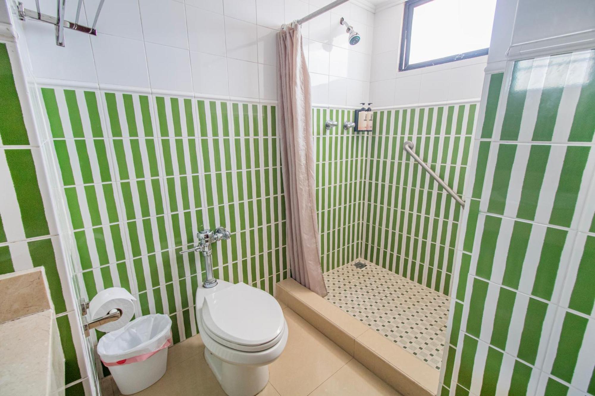 Double Room Two Double Beds Non-Smoking