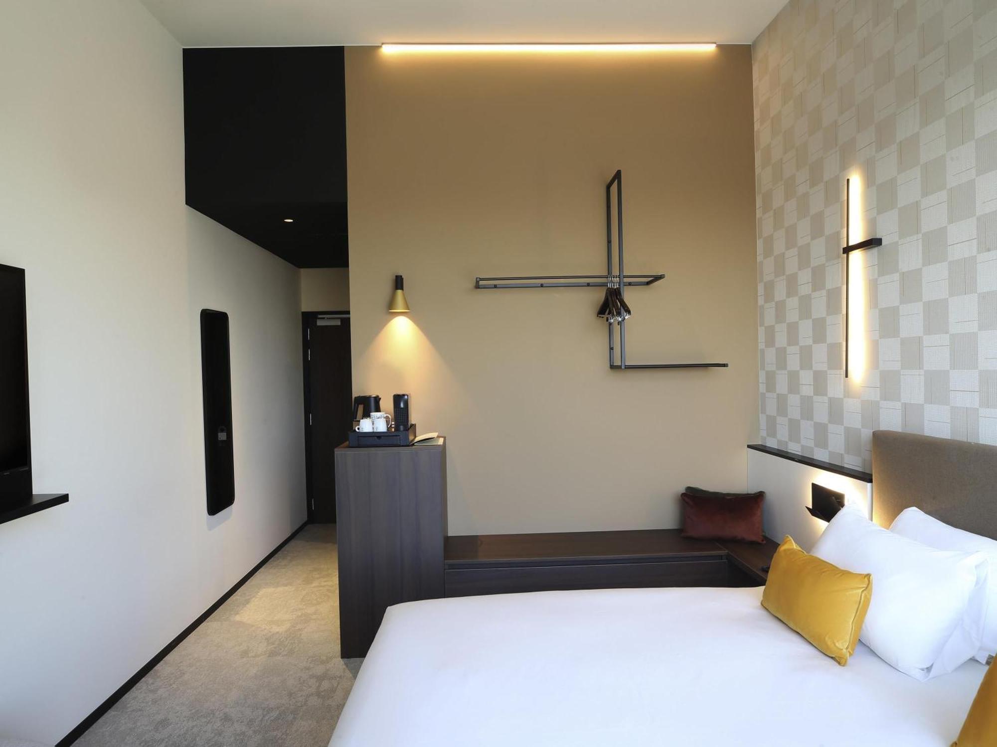 Classic King Room River View