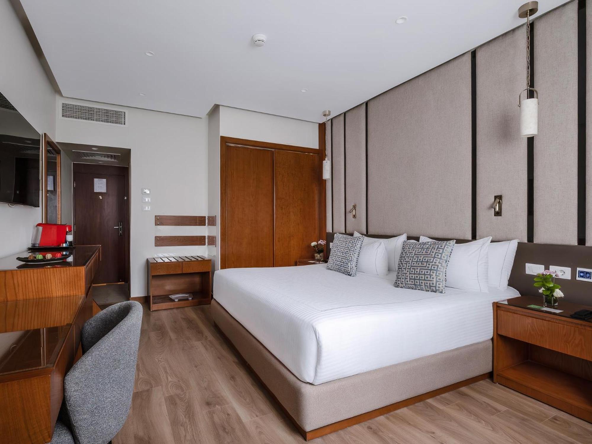 Premium Executive Twin or Double Room