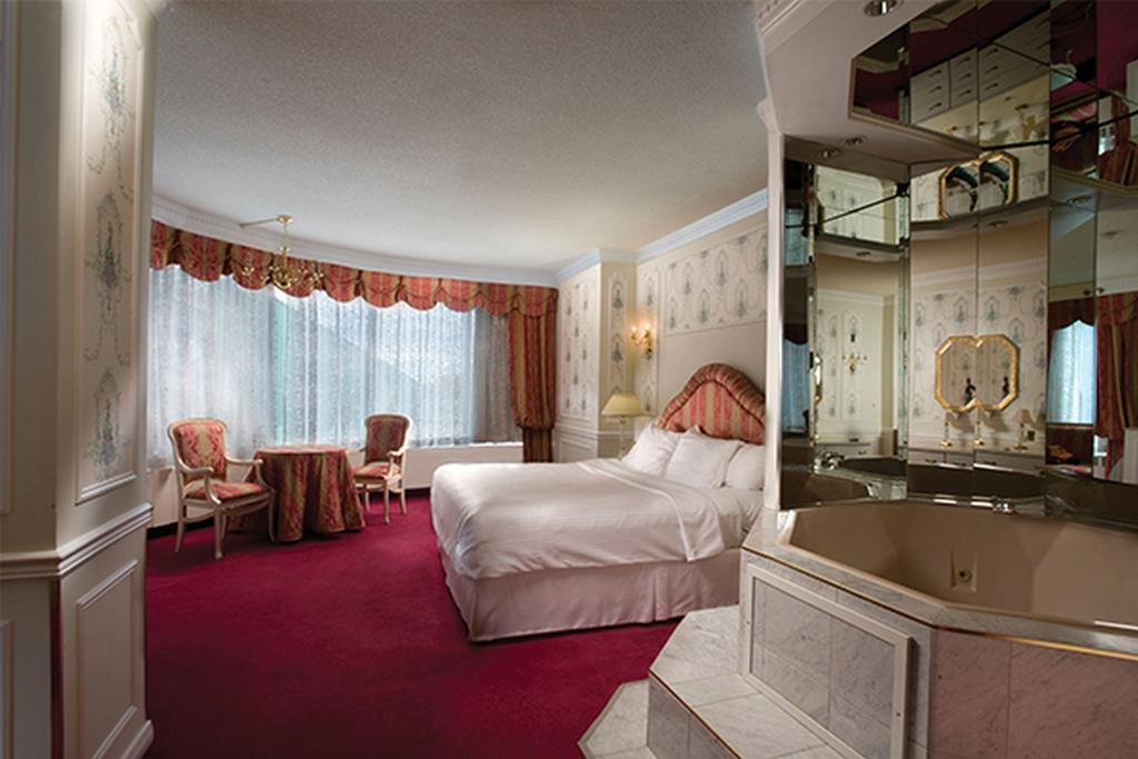 Imperial Theme Room,142603590:JPEG
