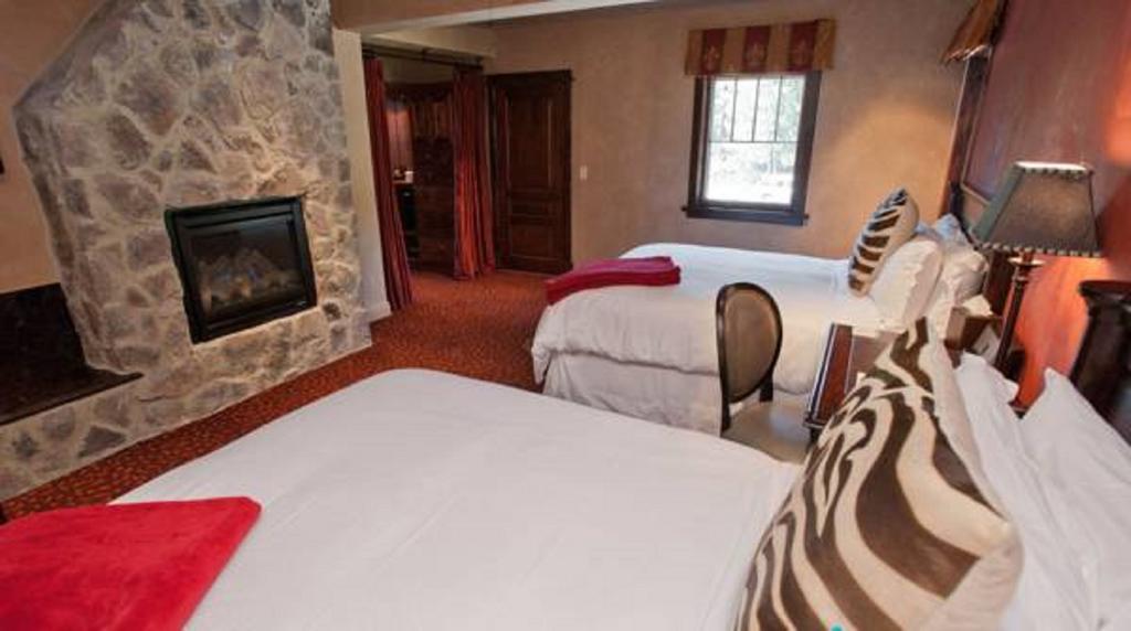 Specialty Suite #6