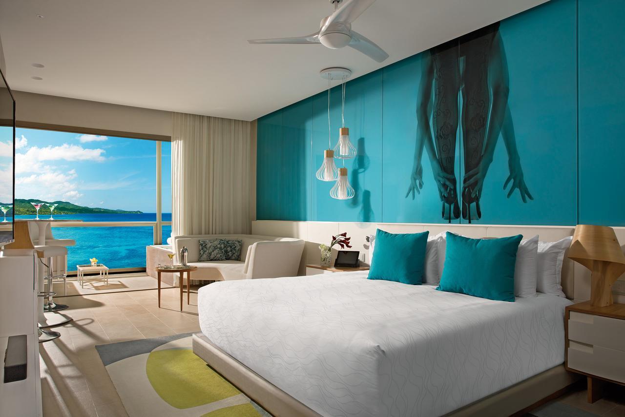 Xhale Club Double Ocean View