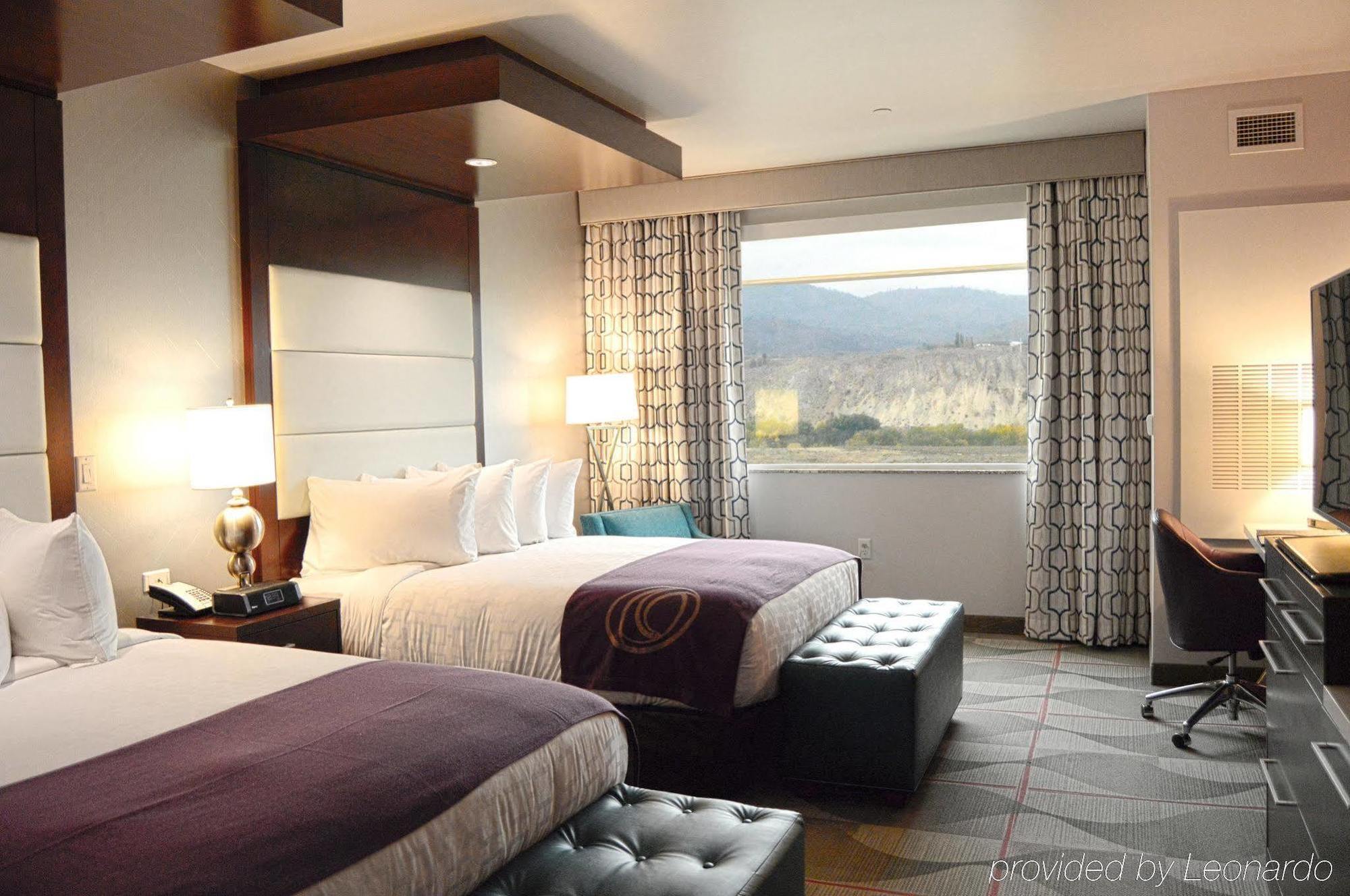 Deluxe Queen Room with Two Queen Beds
