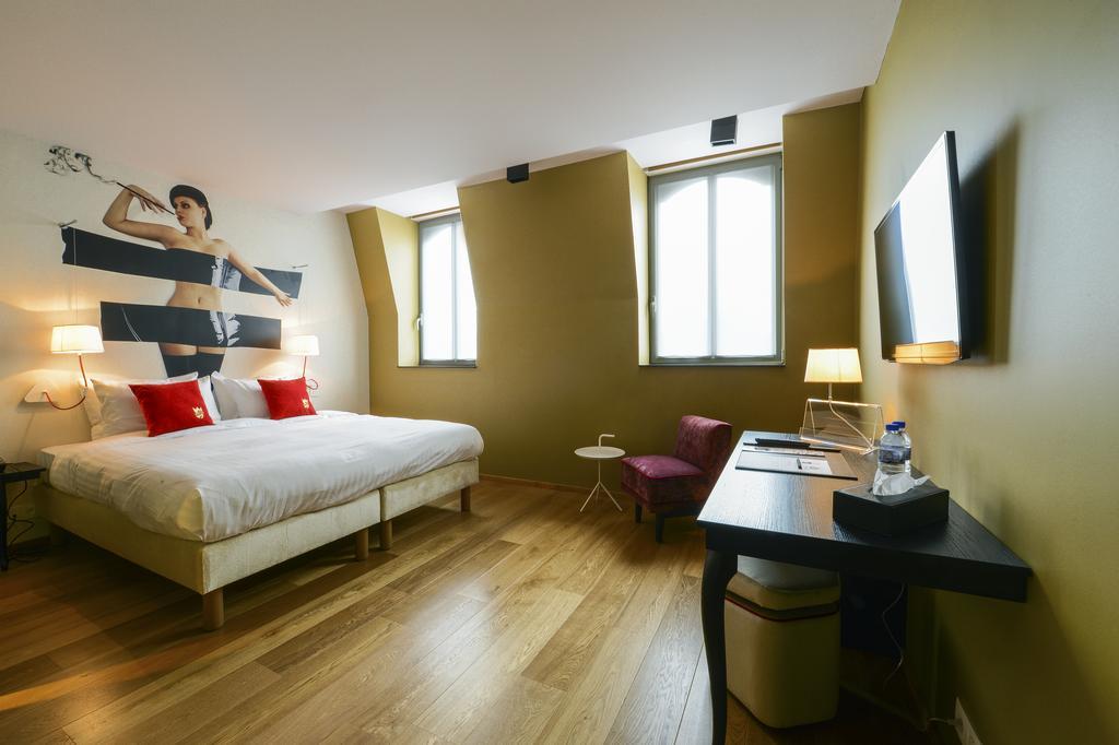 Deluxe Double Room River Side