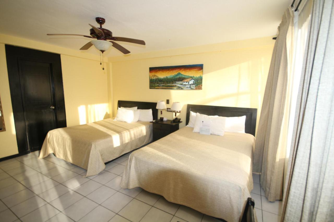 Habitación Doble Estándar con 2 camas grandes