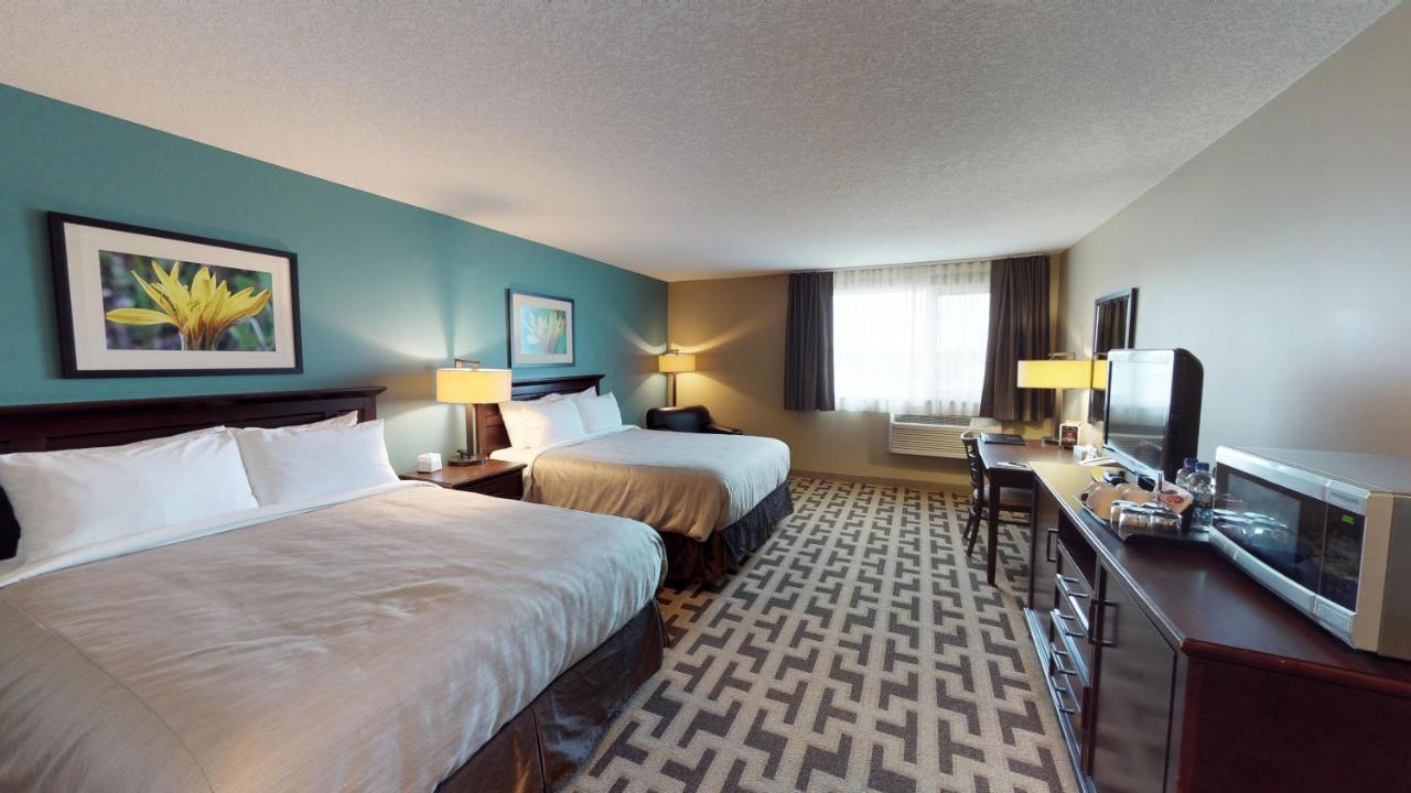 Queen Room Two Queen Beds