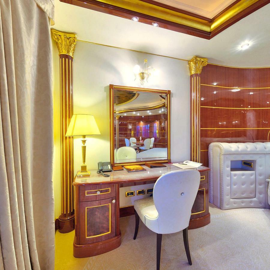 Presidential Suite