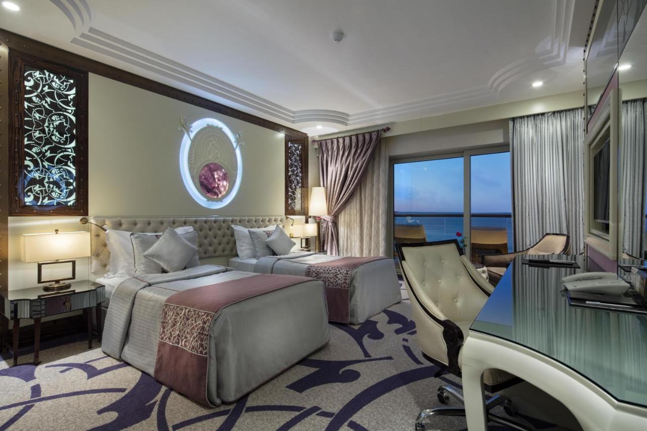 Deluxe Üç Kişilik Oda - Deniz Manzaralı