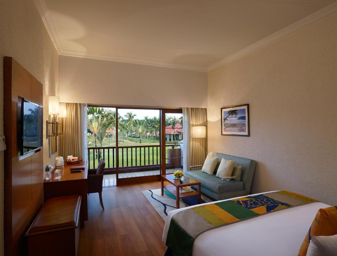 Golf Course View Room