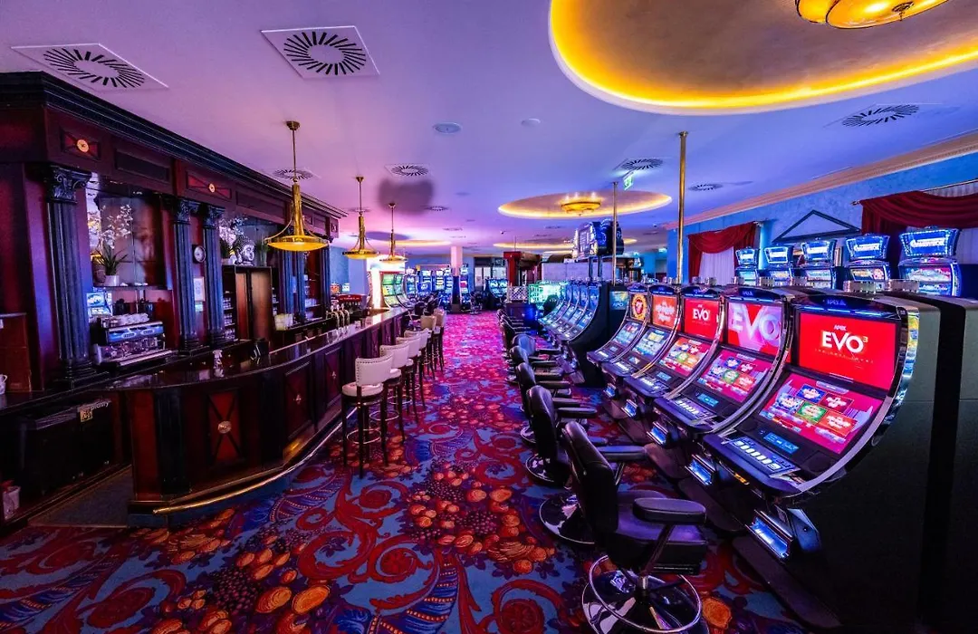 Imperial Casino Strazny Hotel-1