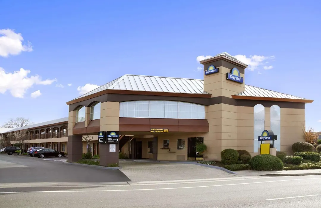 Days Inn By Wyndham Rocklin/Sacramento-1