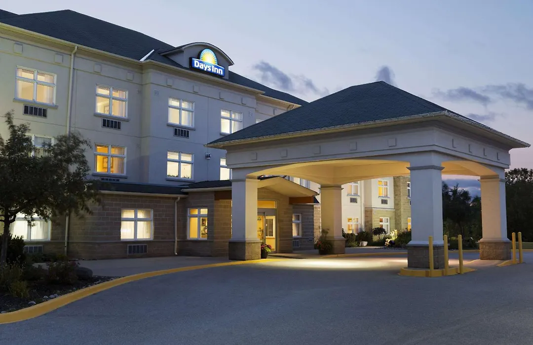 Days Inn By Wyndham Orillia-1